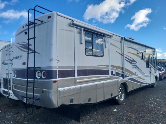 Photo 4 from auction – 2004 DAMON INTRUDER with VIN 5B4MP67G343377497