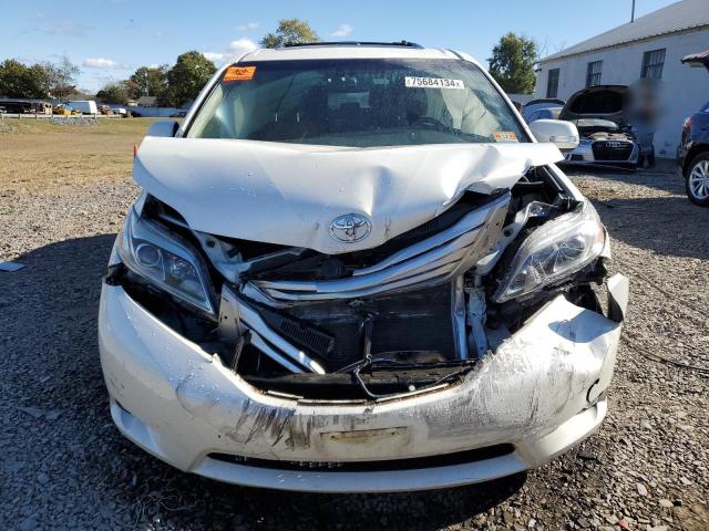 Photo 5 from auction – 2017 TOYOTA SIENNA XLE with VIN 5TDDZ3DC0HS173667