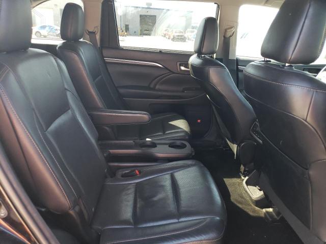 Photo 11 from auction – 2016 TOYOTA HIGHLANDER with VIN 5TDYKRFH4GS154054