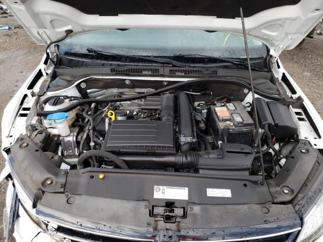 Photo 11 from auction – 2017 VOLKSWAGEN JETTA S with VIN 3VW2B7AJ0HM315454