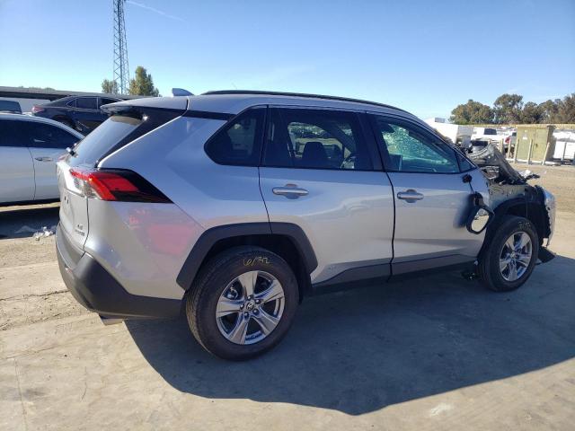 Photo 3 from auction – 2024 TOYOTA RAV4 LE with VIN 2T3MWRFV6RW196641