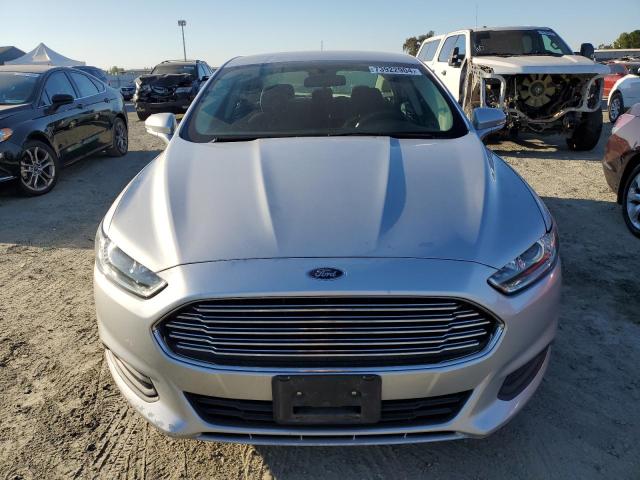 Photo 5 from auction – 2016 FORD FUSION SE with VIN 3FA6P0LU5GR357887