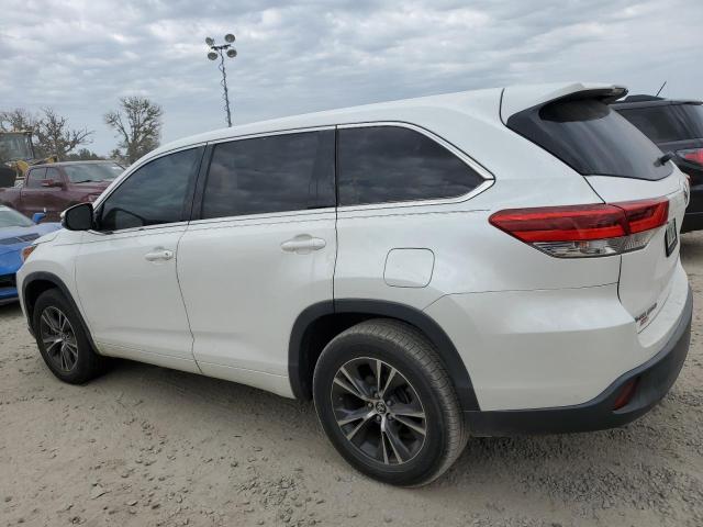 Photo 2 from auction – 2018 TOYOTA HIGHLANDER with VIN 5TDZARFH4JS038917