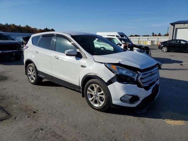 Photo 4 from auction – 2017 FORD ESCAPE SE with VIN 1FMCU9GDXHUD55658