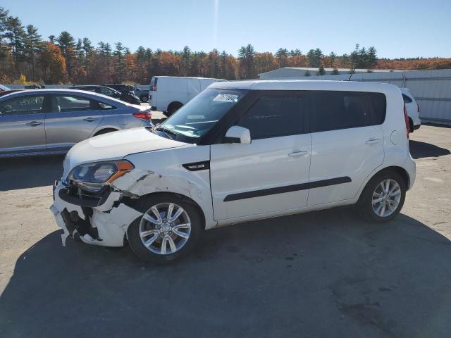 KIA SOUL 2013 with VIN KNDJT2A54D7775951 - Photo from auction