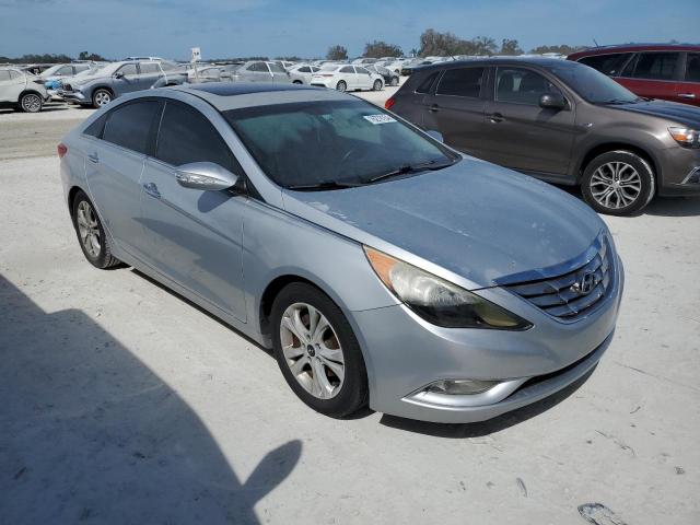 Photo 4 from auction – 2011 HYUNDAI SONATA SE with VIN 5NPEC4AC0BH301256