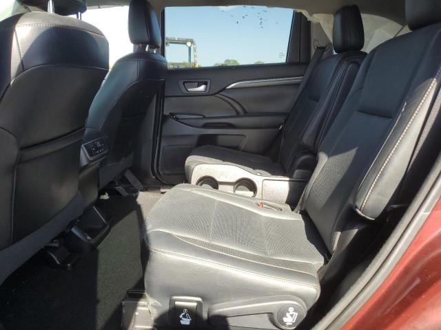 Photo 11 from auction – 2018 TOYOTA HIGHLANDER with VIN 5TDDZRFHXJS494049
