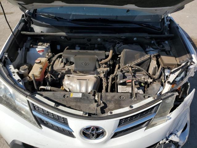 Photo 12 from auction – 2015 TOYOTA RAV4 LE with VIN JTMZFREV4FD074215