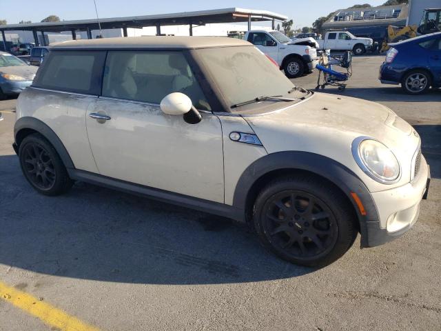 Photo 4 from auction – 2010 MINI COOPER S with VIN WMWMF7C5XATZ73089