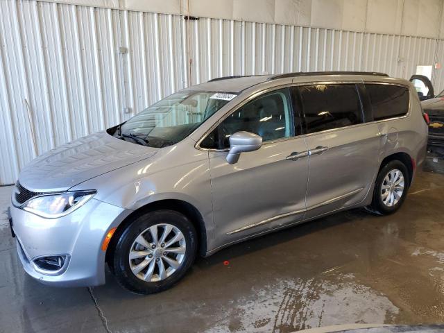 CHRYSLER PACIFICA T 2017 with VIN 2C4RC1BG1HR598891 - Photo from auction
