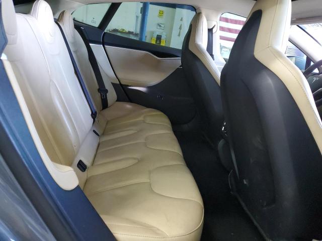 Photo 10 from auction – 2013 TESLA MODEL S with VIN 5YJSA1CN2DFP08633