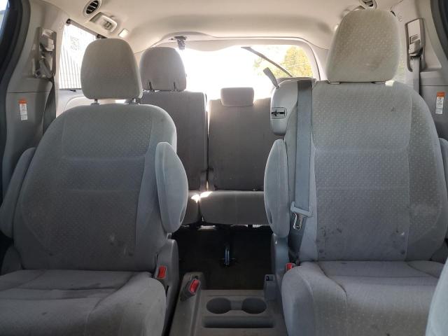 Photo 10 from auction – 2018 TOYOTA SIENNA LE with VIN 5TDKZ3DC8JS938900