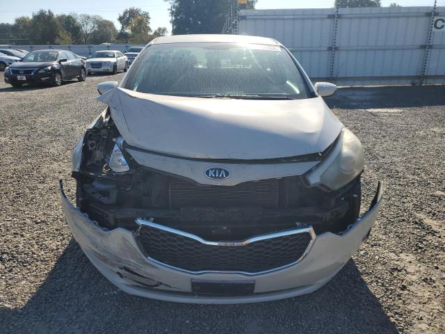 Photo 5 from auction – 2015 KIA FORTE LX with VIN KNAFK4A67F5308614