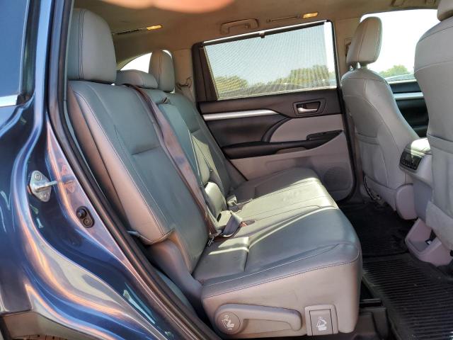 Photo 11 from auction – 2015 TOYOTA HIGHLANDER with VIN 5TDJKRFH4FS172733