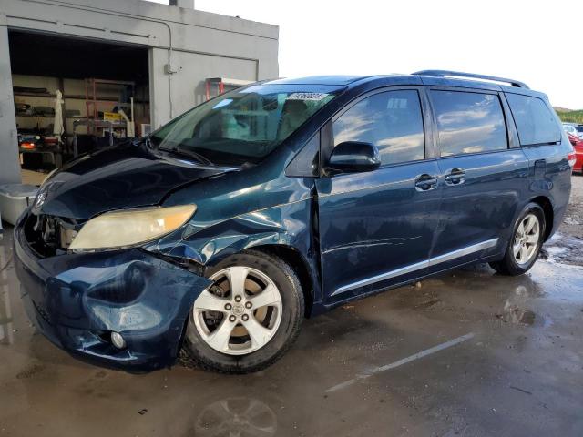 Photo 1 from auction – 2012 TOYOTA SIENNA LE with VIN 5TDKK3DCXCS236875