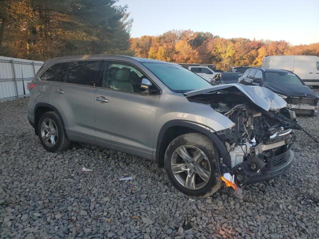 Photo 4 from auction – 2015 TOYOTA HIGHLANDER with VIN 5TDDCRFHXFS012172
