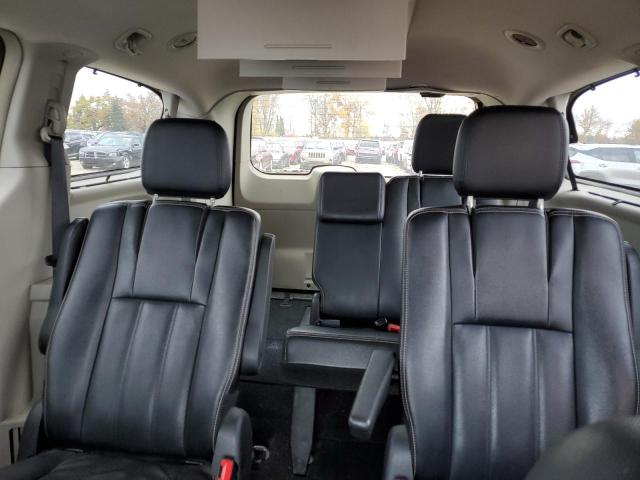 Photo 10 from auction – 2014 CHRYSLER TOWN & COU with VIN 2C4RC1CG1ER460519