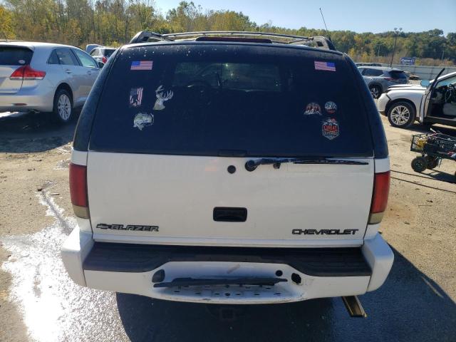 Photo 6 from auction – 2001 CHEVROLET BLAZER with VIN 1GNDT13W812168142