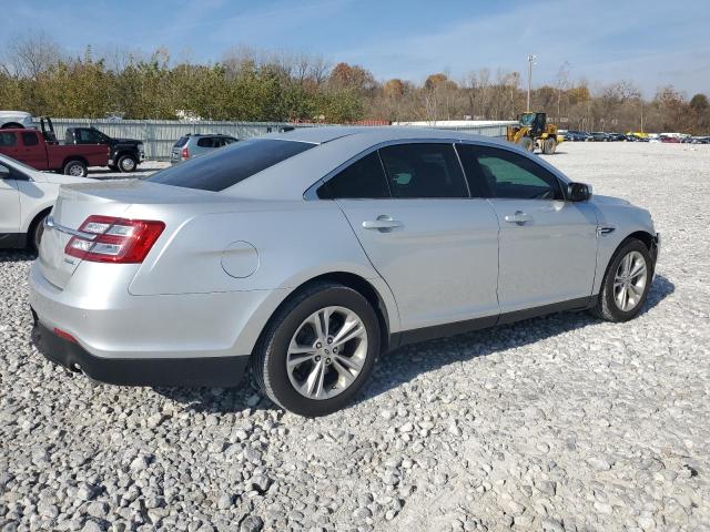 Photo 3 from auction – 2015 FORD TAURUS SEL with VIN 1FAHP2E8XFG131869