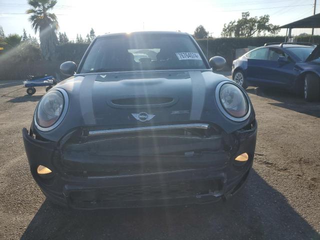 Photo 5 from auction – 2017 MINI COOPER S with VIN WMWXU3C31H2F48731