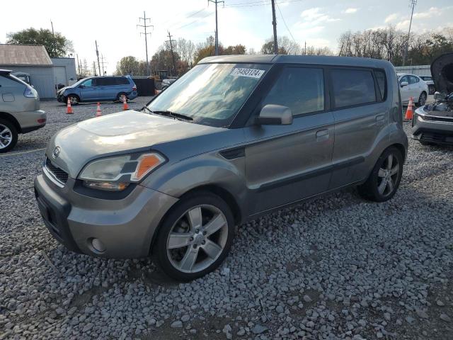 KIA SOUL + 2010 with VIN KNDJT2A28A7165715 - Photo from auction