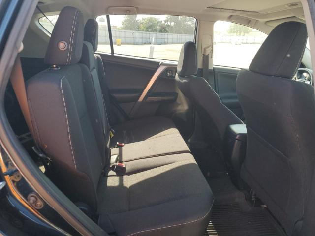 Photo 11 from auction – 2017 TOYOTA RAV4 XLE with VIN JTMWFREV9HJ713728