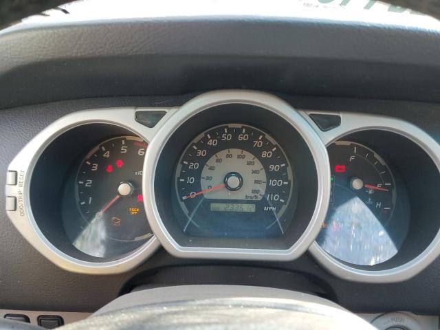 Photo 9 from auction – 2004 TOYOTA 4RUNNER SR with VIN JTEZU14R040040414
