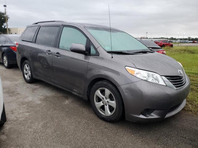 Photo 4 from auction – 2012 TOYOTA SIENNA LE with VIN 5TDKK3DC3CS255901