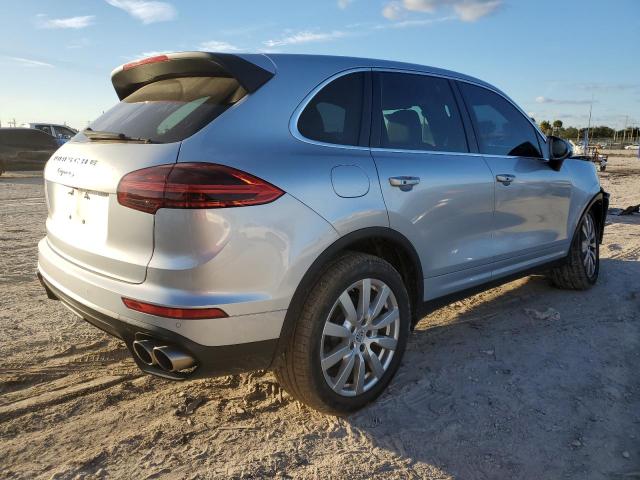 Photo 3 from auction – 2016 PORSCHE CAYENNE S with VIN WP1AB2A22GLA93931
