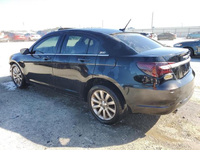 Photo 2 from auction – 2013 CHRYSLER 200 LIMITE with VIN 1C3CCBCG6DN598696