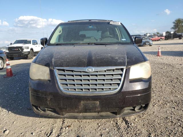 Photo 5 from auction – 2010 CHRYSLER TOWN & COU with VIN 2A4RR8DXXAR322553