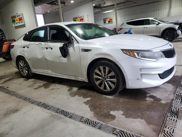 Photo 4 from auction – 2017 KIA OPTIMA LX with VIN 5XXGT4L36HG172952