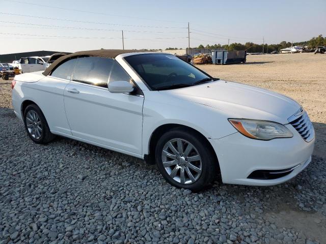 Photo 4 from auction – 2012 CHRYSLER 200 TOURIN with VIN 1C3BCBEBXCN218867