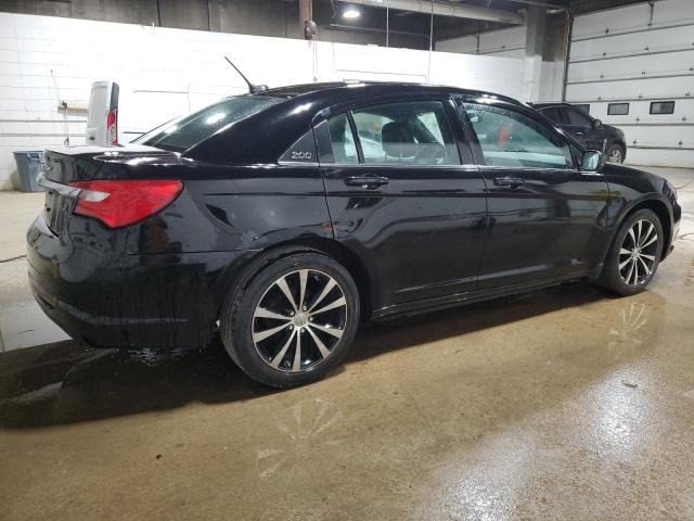 Photo 3 from auction – 2014 CHRYSLER 200 LIMITE with VIN 1C3CCBCG9EN134786