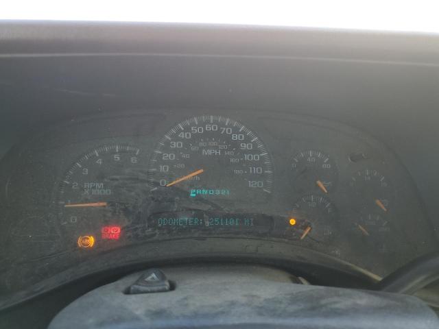 Photo 9 from auction – 2005 CHEVROLET SILVERADO with VIN 1GCEC14XX5Z140540