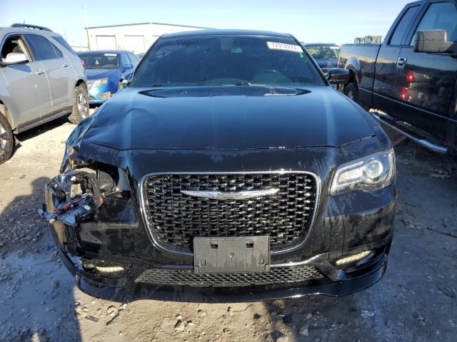 Photo 5 from auction – 2019 CHRYSLER 300 S with VIN 2C3CCAGG4KH627638