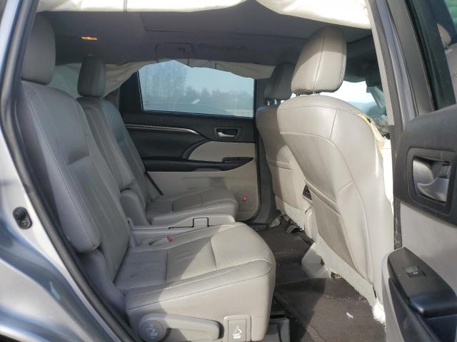 Photo 11 from auction – 2016 TOYOTA HIGHLANDER with VIN 5TDYKRFHXGS168248