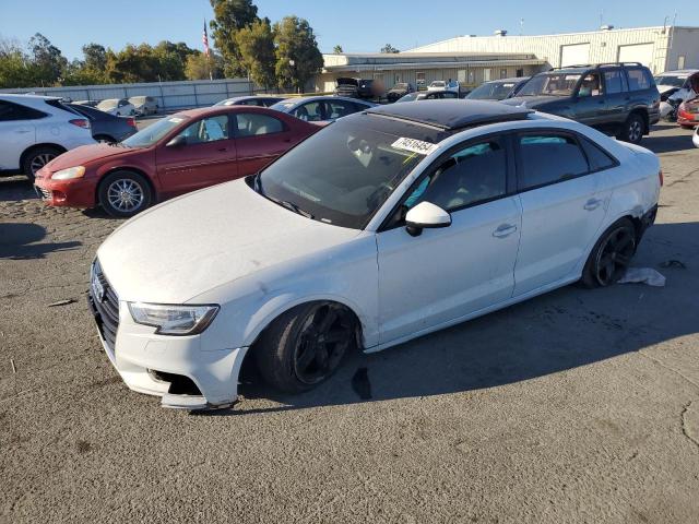 AUDI A3 PREMIUM 2018 с VIN WAUAUGFF6J1026608 - Снимка от търг