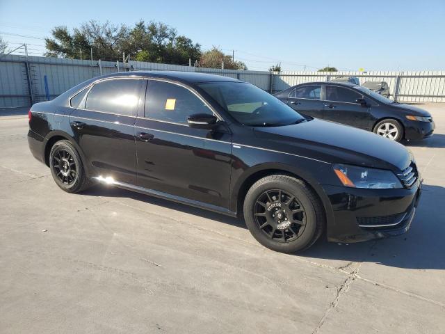 Photo 4 from auction – 2014 VOLKSWAGEN PASSAT S with VIN 1VWAT7A39EC119696
