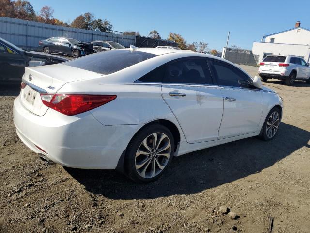 Photo 3 from auction – 2013 HYUNDAI SONATA SE with VIN 5NPEC4AB8DH577369