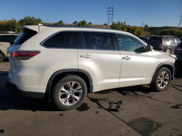 Photo 3 from auction – 2015 TOYOTA HIGHLANDER with VIN 5TDJKRFH7FS222783