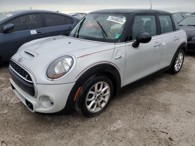 MINI COOPER S 2017 with VIN WMWXU3C33H2F48889 - Photo from auction