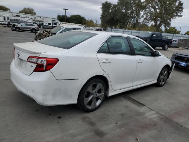 Photo 3 from auction – 2014 TOYOTA CAMRY SE with VIN 4T1BK1FK2EU027536