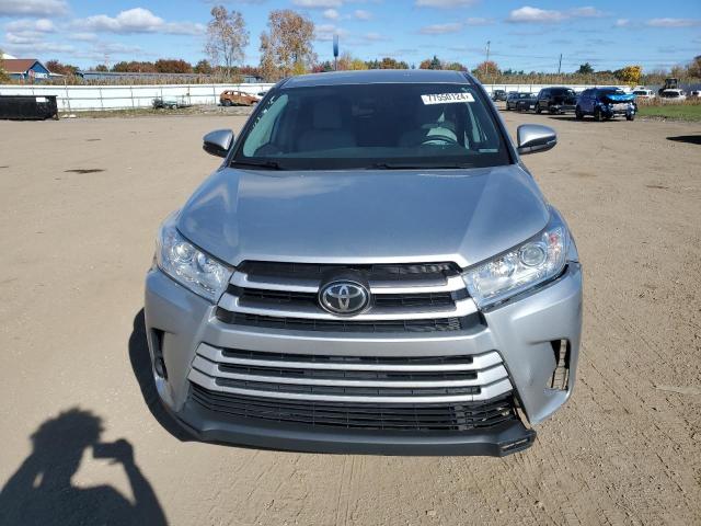 Photo 5 from auction – 2019 TOYOTA HIGHLANDER with VIN 5TDZARFH5KS061110