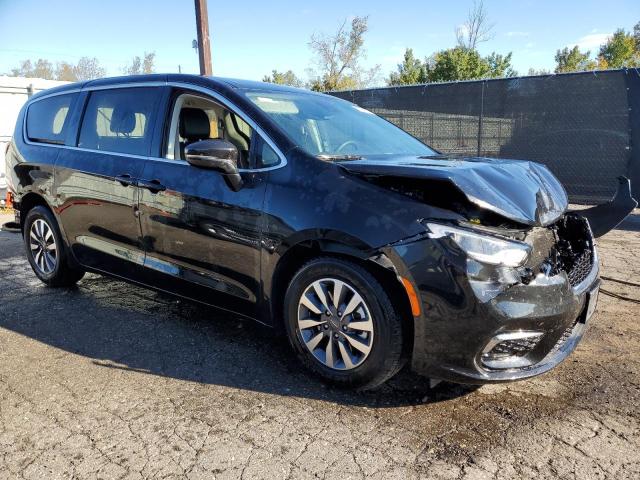 Photo 4 from auction – 2022 CHRYSLER PACIFICA H with VIN 2C4RC1L76NR164086
