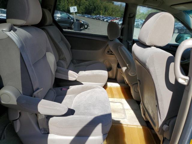 Photo 11 from auction – 2004 TOYOTA SIENNA LE with VIN 5TDBA23C44S006751