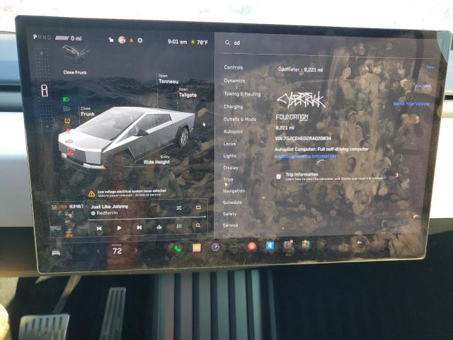 Photo 9 from auction – 2024 TESLA CYBERTRUCK with VIN 7G2CEHED2RA020834