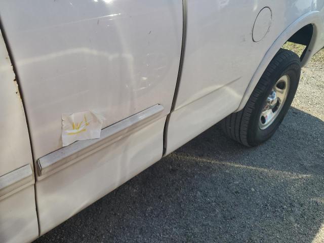 Photo 12 from auction – 2002 FORD F150 with VIN 1FTRX18W72NB92315