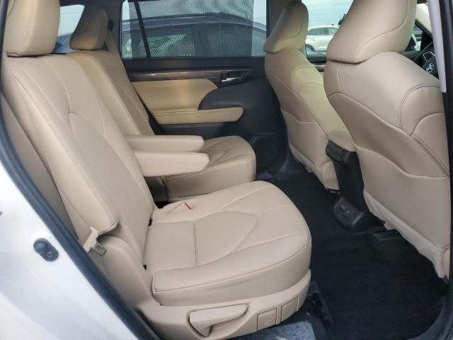 Photo 11 from auction – 2023 TOYOTA HIGHLANDER with VIN 5TDKDRAH6PS001487