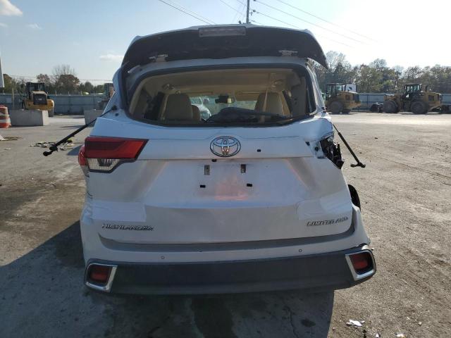 Photo 6 from auction – 2017 TOYOTA HIGHLANDER with VIN 5TDDZRFH1HS446739